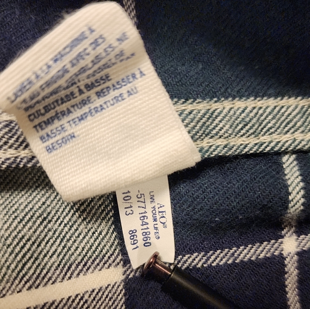 American eagle men’s plaid flannel button up shirt size small - Picture 8 of 9